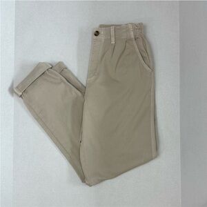 American Eagle High Rise Mom Pants‎ Size 4 Beige
Paperbag Waist Casual Everyday